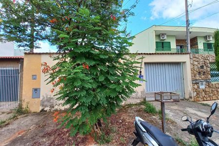 Casa à venda com 110m², 3 quartos e 4 vagasFachada do Prédio