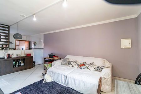 Casa à venda com 160m², 2 quartos e 3 vagas Casa à venda com 160m², 2 quartos e 3 vagasSala