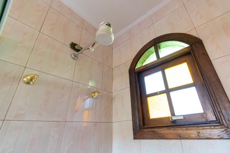 Casa à venda com 295m², 4 quartos e 4 vagas Casa à venda com 295m², 4 quartos e 4 vagasBanheiro da Suíte