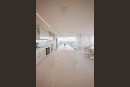 Apartamento à venda com 200m², 3 quartos e 2 vagas