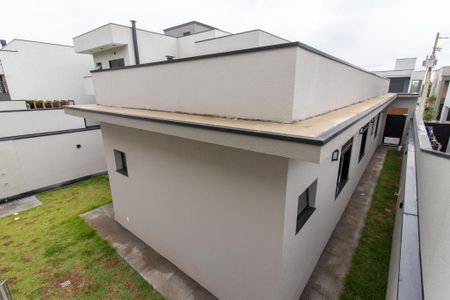 Casa à venda com 170m², 3 quartos e 4 vagas Casa à venda com 170m², 3 quartos e 4 vagasQuintal
