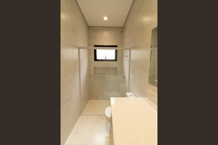 Casa à venda com 170m², 3 quartos e 4 vagas Casa à venda com 170m², 3 quartos e 4 vagasBanheiro da Suíte 1