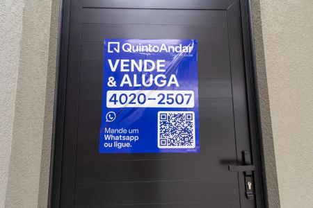 Casa à venda com 170m², 3 quartos e 4 vagas Casa à venda com 170m², 3 quartos e 4 vagasPlaca