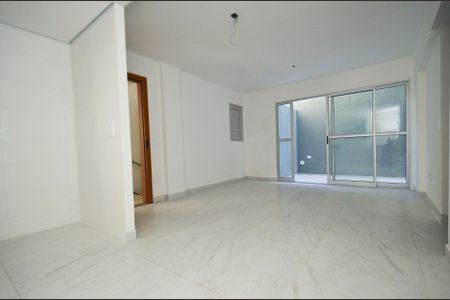 Apartamento à venda com 97m², 2 quartos e 1 vagaSala de estar