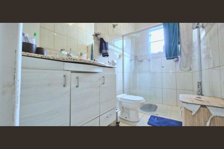 Casa à venda com 1000m², 5 quartos e 3 vagas Casa à venda com 1000m², 5 quartos e 3 vagasBanheiro