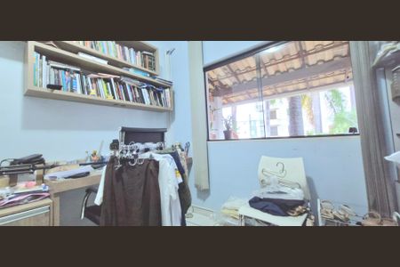 Casa à venda com 1000m², 5 quartos e 3 vagas Casa à venda com 1000m², 5 quartos e 3 vagasQuarto 1