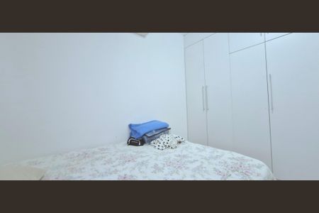 Casa à venda com 1000m², 5 quartos e 3 vagas Casa à venda com 1000m², 5 quartos e 3 vagasQuarto 2