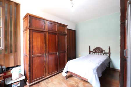 Casa à venda com 348m², 7 quartos e 4 vagasQuarto 4