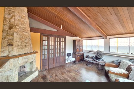 Casa à venda com 348m², 7 quartos e 4 vagasQuarto 2