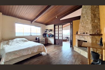 Casa à venda com 348m², 7 quartos e 4 vagasQuarto 3