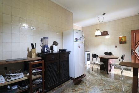 Casa à venda com 348m², 7 quartos e 4 vagasCozinha 1