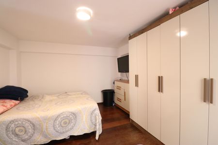 Casa à venda com 348m², 7 quartos e 4 vagasQuarto 5