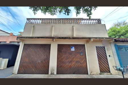 Casa à venda com 348m², 7 quartos e 4 vagasFachada