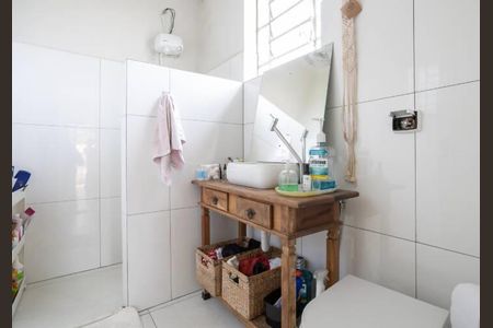 Casa à venda com 391m², 2 quartos e 2 vagas