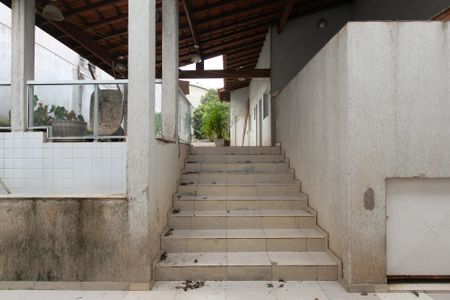 Casa à venda com 600m², 5 quartos e 4 vagas Casa à venda com 600m², 5 quartos e 4 vagasÁrea Externa