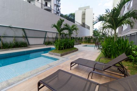 Apartamento à venda com 40m², 2 quartos e sem vagaÁrea comum - Piscina