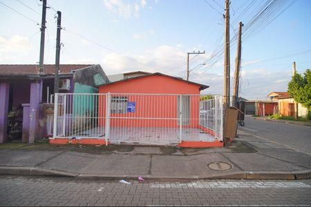 Casa à venda com 85m², 2 quartos e 2 vagas Casa à venda com 85m², 2 quartos e 2 vagasFachada