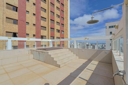 Apartamento à venda com 207m², 3 quartos e 2 vagas Apartamento à venda com 207m², 3 quartos e 2 vagasCobertura