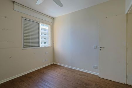 Apartamento à venda com 207m², 3 quartos e 2 vagas Apartamento à venda com 207m², 3 quartos e 2 vagas Suíte