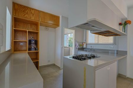 Apartamento à venda com 207m², 3 quartos e 2 vagas Apartamento à venda com 207m², 3 quartos e 2 vagasCozinha