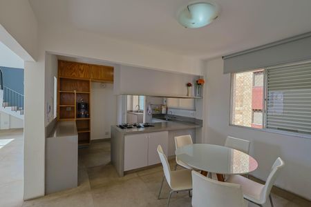 Apartamento à venda com 207m², 3 quartos e 2 vagas Apartamento à venda com 207m², 3 quartos e 2 vagasSala de Jantar
