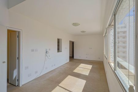 Apartamento à venda com 207m², 3 quartos e 2 vagas Apartamento à venda com 207m², 3 quartos e 2 vagasSala