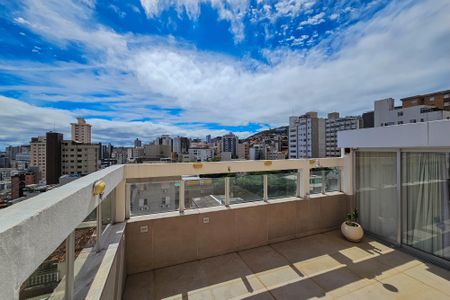 Apartamento à venda com 207m², 3 quartos e 2 vagas Apartamento à venda com 207m², 3 quartos e 2 vagasCobertura