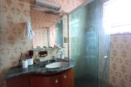 Casa à venda com 550m², 8 quartos e 4 vagasCasa 3 - Banheiro