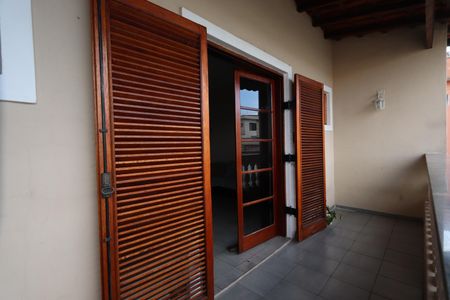 Casa à venda com 550m², 8 quartos e 4 vagasCasa 3 - Varanda 