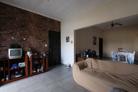 Casa à venda com 550m², 8 quartos e 4 vagasCasa 3 - Sala