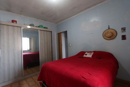 Casa à venda com 550m², 8 quartos e 4 vagasCasa 3 - Quarto 1