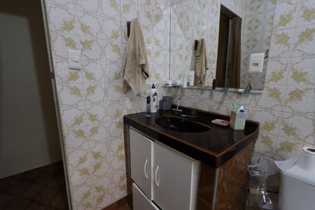 Casa à venda com 550m², 8 quartos e 4 vagasCasa 1 -  Banheiro