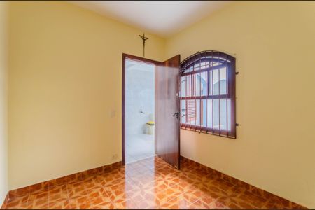 Casa à venda com 190m², 3 quartos e 2 vagas Casa à venda com 190m², 3 quartos e 2 vagasQuarto de Serviço