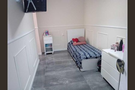 Casa de condomínio à venda com 243m², 3 quartos e 2 vagas