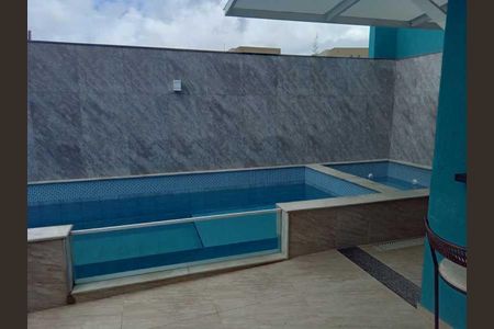 Casa de condomínio à venda com 243m², 3 quartos e 2 vagas