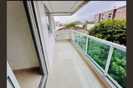 Apartamento à venda com 71m², 2 quartos e 1 vaga