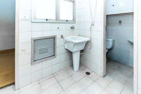 Apartamento à venda com 76m², 3 quartos e 2 vagas Apartamento à venda com 76m², 3 quartos e 2 vagasÁrea de Serviço