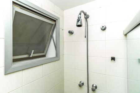 Apartamento à venda com 76m², 3 quartos e 2 vagas Apartamento à venda com 76m², 3 quartos e 2 vagasBanheiro da Suíte