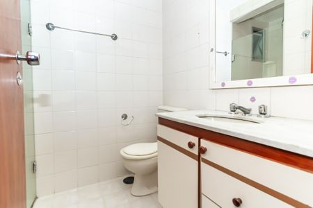 Apartamento à venda com 76m², 3 quartos e 2 vagas Apartamento à venda com 76m², 3 quartos e 2 vagasBanheiro