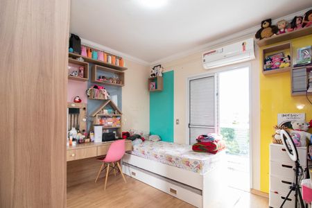 Casa à venda com 180m², 3 quartos e 5 vagasSuíte 2