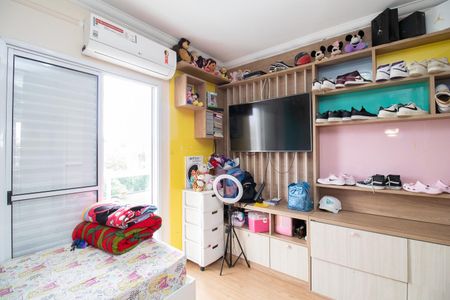 Casa à venda com 180m², 3 quartos e 5 vagasSuíte 2