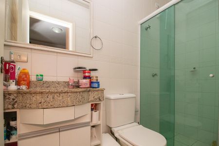 Casa à venda com 180m², 3 quartos e 5 vagasBanheiro da Suíte 2