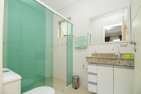 Casa à venda com 180m², 3 quartos e 5 vagasBanheiro da Suíte 1