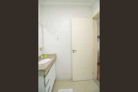 Casa à venda com 180m², 3 quartos e 5 vagasBanheiro da Suíte 1
