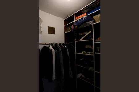 Casa à venda com 360m², 4 quartos e 2 vagasCloset Quarto 3