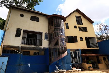 Casa à venda com 360m², 4 quartos e 2 vagasÁrea comum