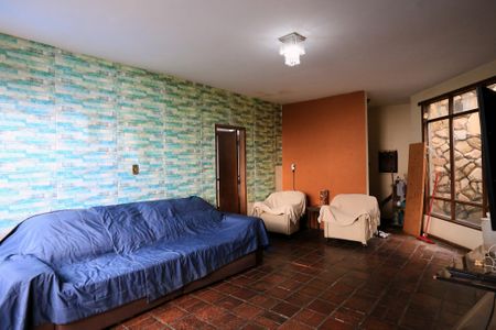 Casa à venda com 360m², 4 quartos e 2 vagasSala 2