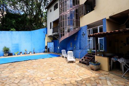 Casa à venda com 360m², 4 quartos e 2 vagasÁrea comum