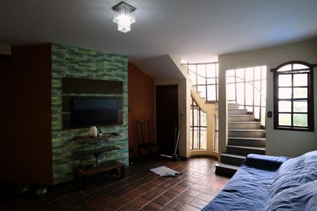 Casa à venda com 360m², 4 quartos e 2 vagasSala 2