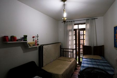 Casa à venda com 360m², 4 quartos e 2 vagasQuarto 2